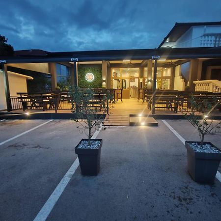 Guest House Podgorje セリネ エクステリア 写真